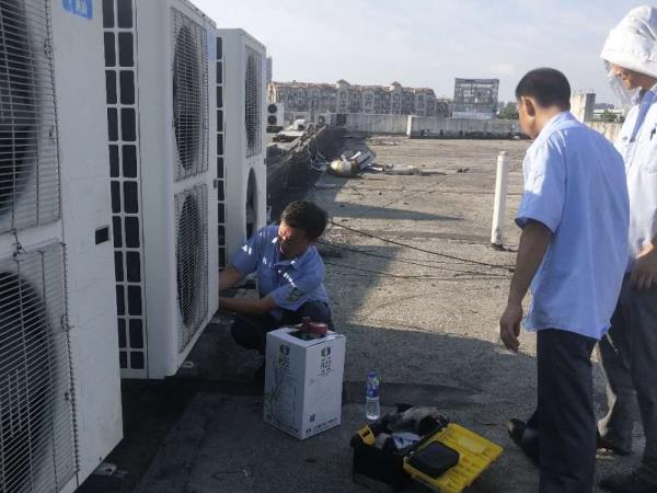 南通夏普工業(yè)冷水機組維修電話